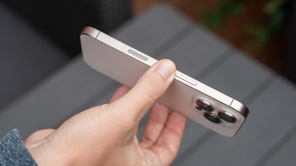 iPhone 18 Camera Control Button