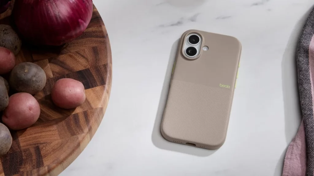 Beats iPhone 17 Rugged Case