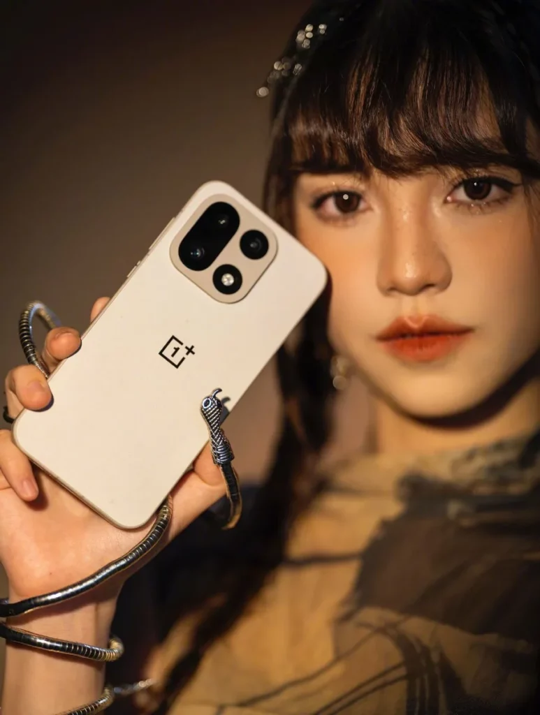 OnePlus 15 Source image 1 (1)